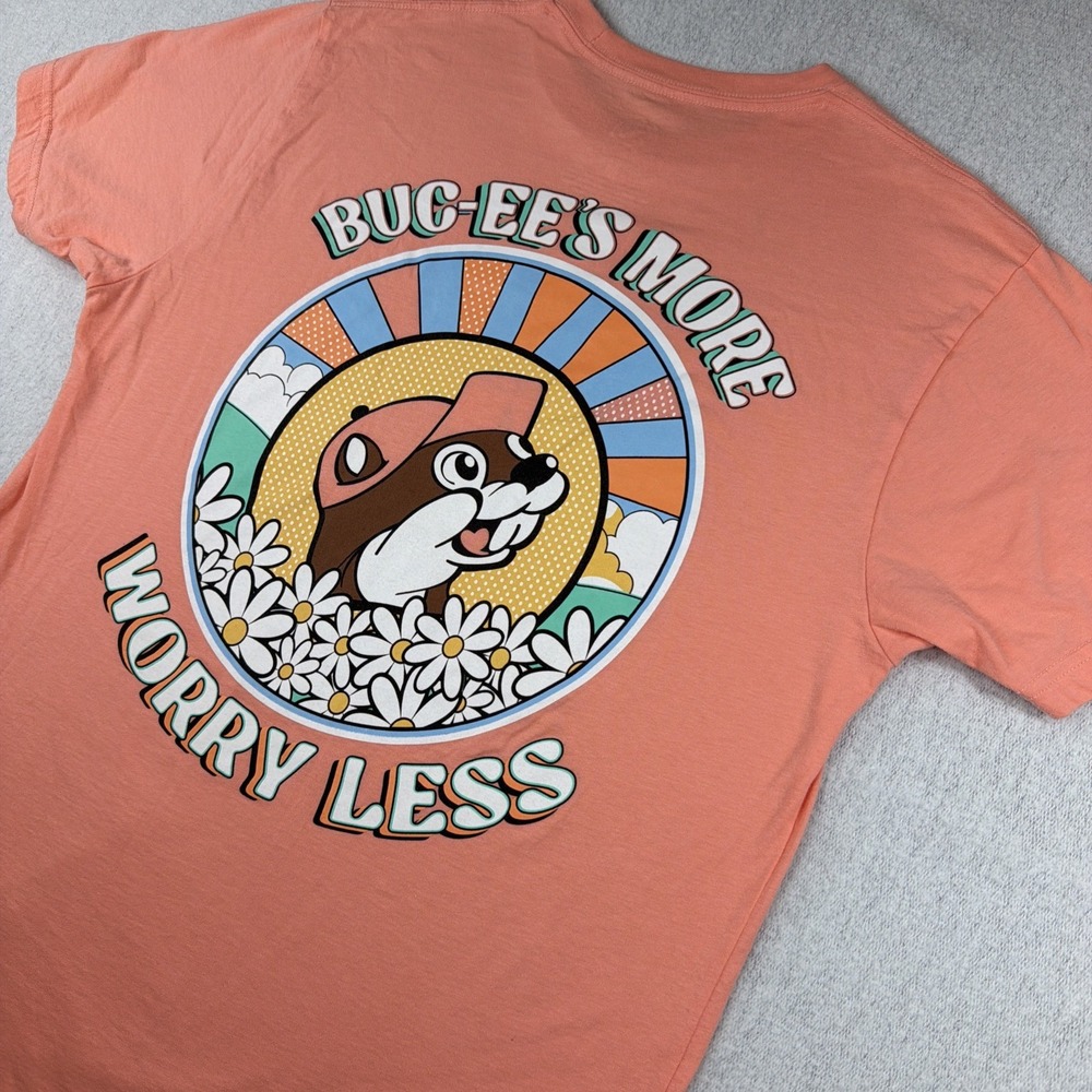 T Shirt Buc-ee's More Worry Less Daisy Flower Peach Graphic Women Medium EUC